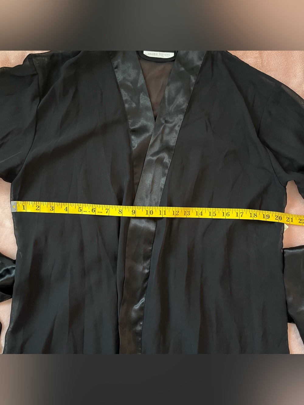 Valerie Stevens robe - Picture 4 of 5